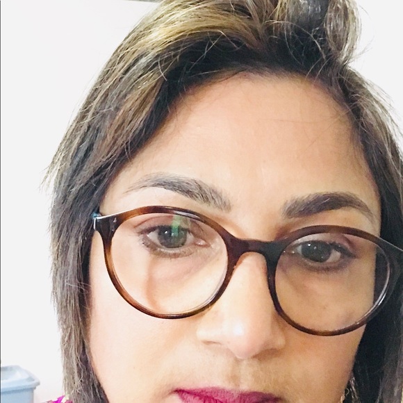 Meet your Posher, Maya - Picture 1 of 1